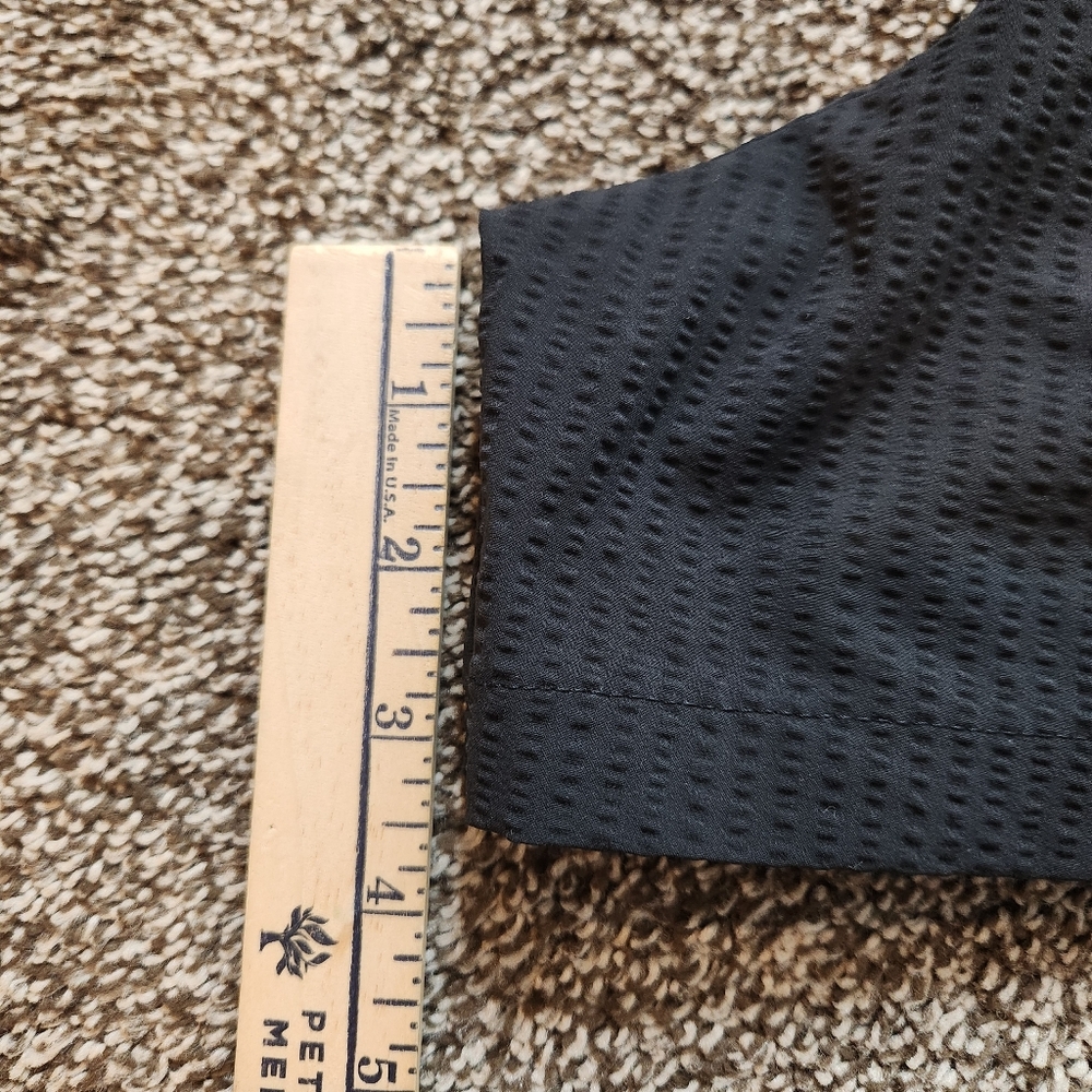 Athleta Textured Brooklyn Shorts In Black Size 4 - Picture 8 of 8